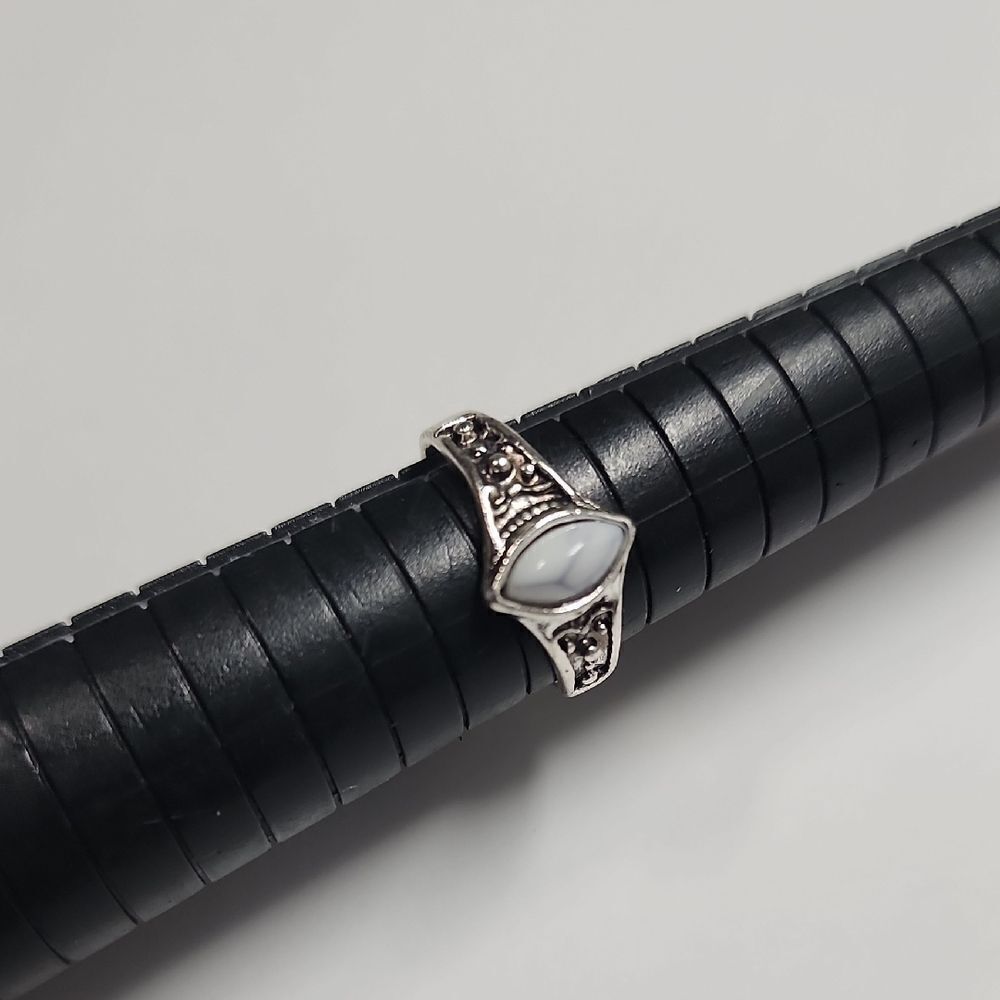 Silver tone Ring Size 6.75